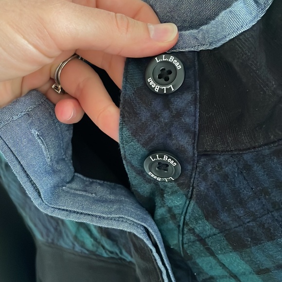 LL Bean Pullover - Picture 4 of 6